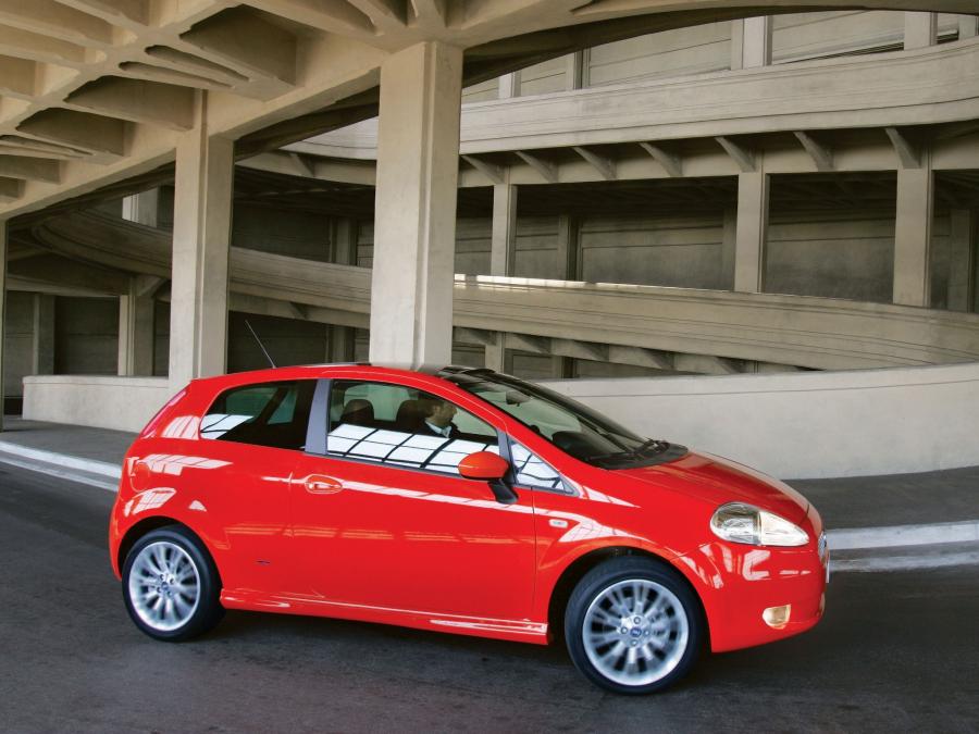  Fiat Grande Punto Multijet 3-Door 2005 года  (фото 35 из 51)